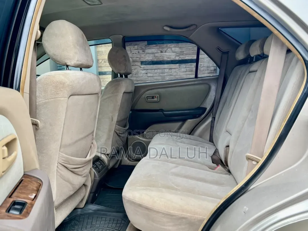 Toyota Harrier 2001 Gray