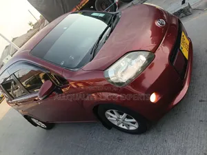 Toyota Spade 2012 Burgundy