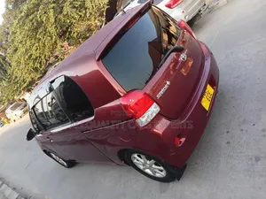Toyota Spade 2012 Burgundy