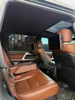 Toyota Land Cruiser 4.6 V8 ZX 2018 Black