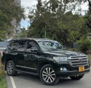 Toyota Land Cruiser 4.6 V8 ZX 2018 Black