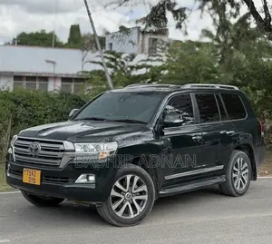Toyota Land Cruiser 4.6 V8 ZX 2018 Black