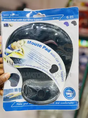 Mouse Pad With Gel Wrist Support