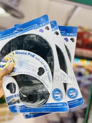 Mouse Pad With Gel Wrist Support