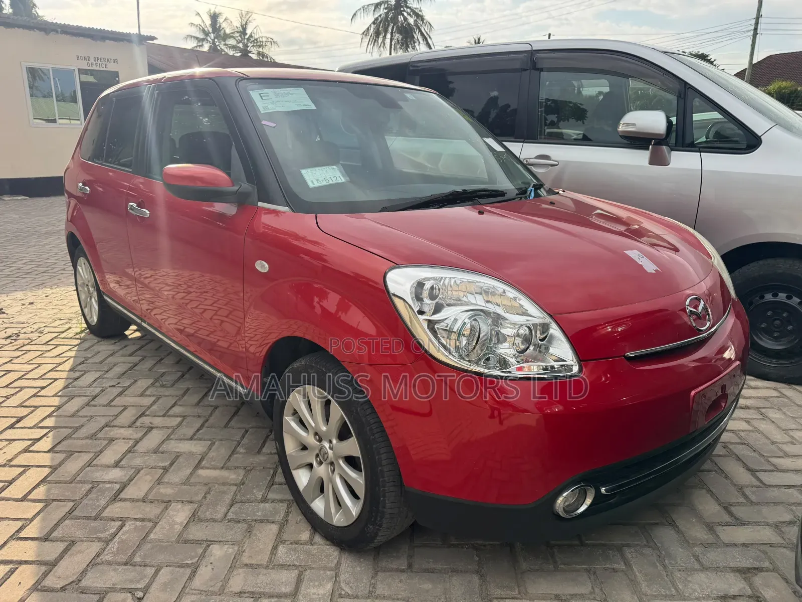 Mazda Verisa 2007 Red