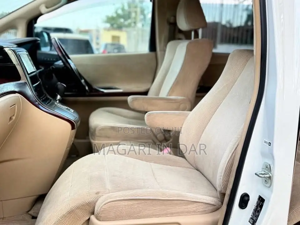 Toyota Alphard 2009 White