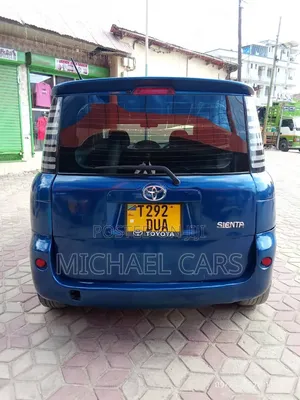 Toyota Sienta 2005 Blue