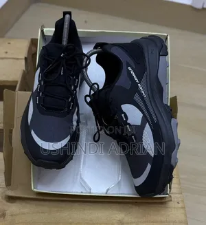 under Armour Velocity Rabasize: 40 • 41 • 42 • 43 • 44