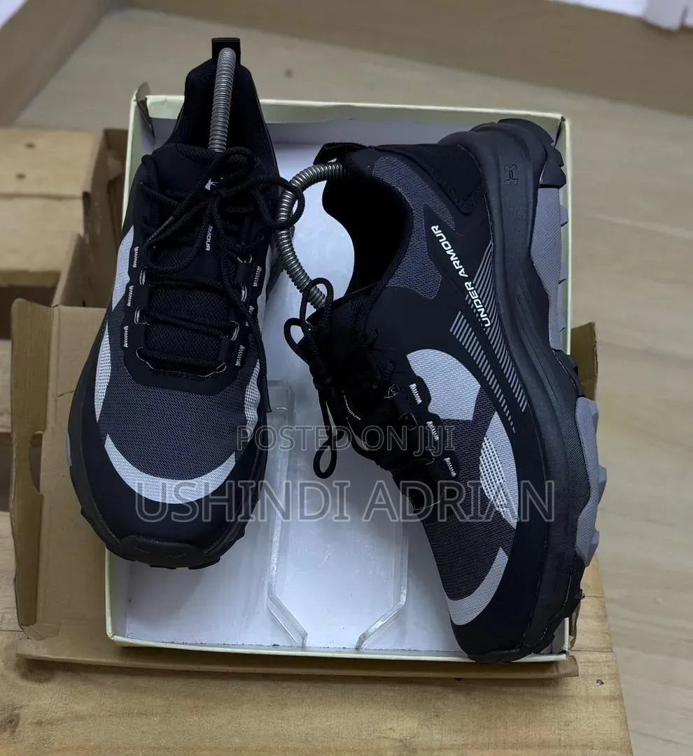 under Armour Velocity Rabasize: 40 • 41 • 42 • 43 • 44