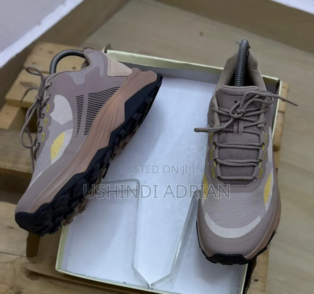 under Armour Velocity Rabasize: 40 • 41 • 42 • 43 • 44