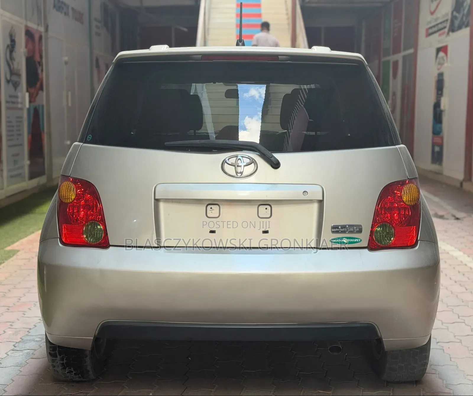 Toyota IST 2003 Silver