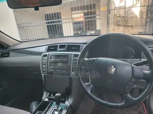 Toyota Crown Royale 2005 Black