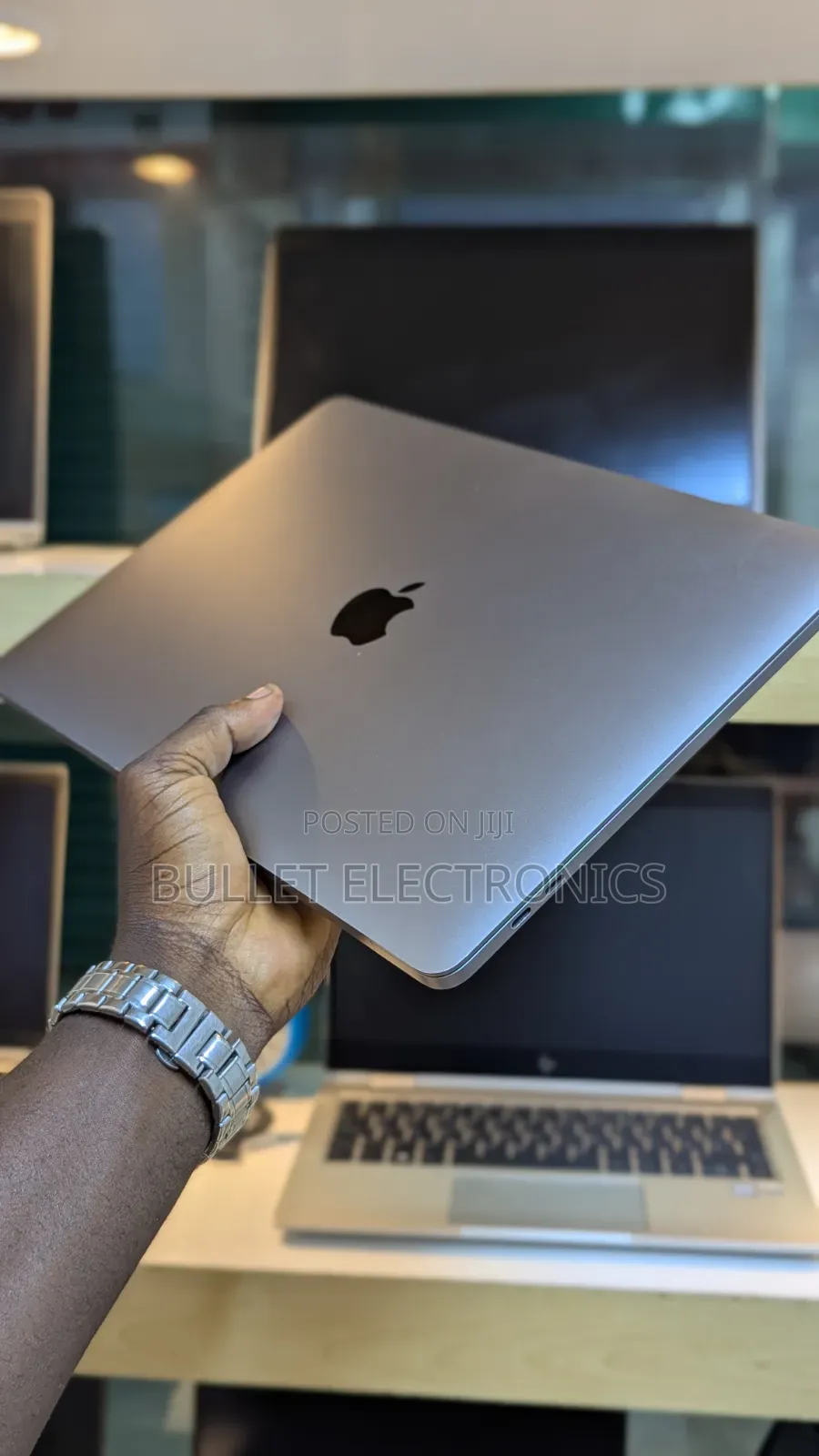Laptop Apple MacBook Pro 2017 16GB Intel Core i7 SSD 256GB