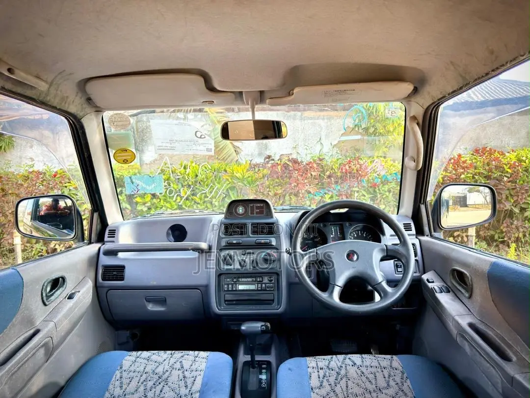 Mitsubishi Pajero 2001 Blue