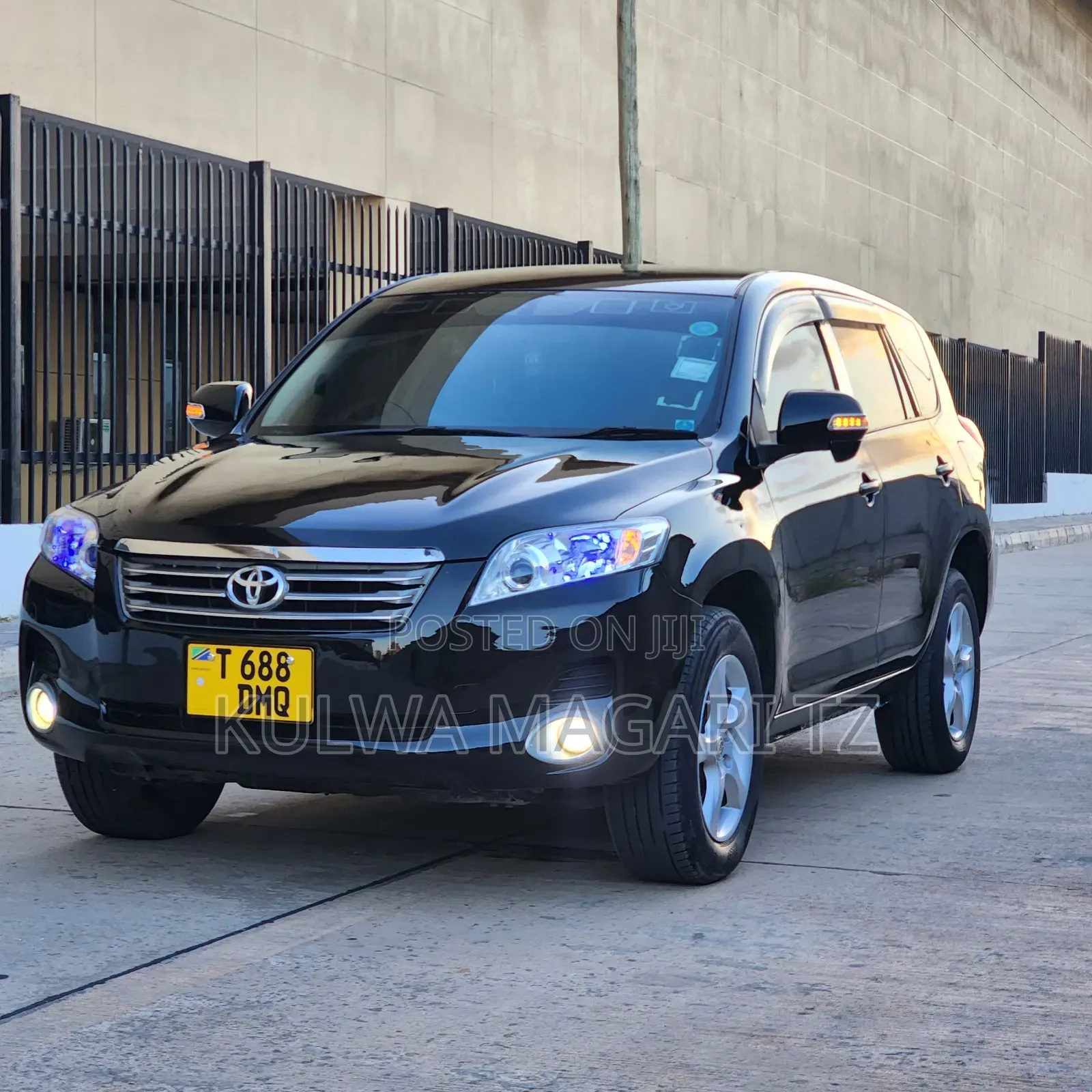Toyota Vanguard 2010 Black