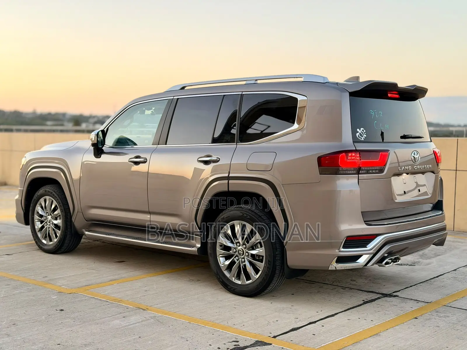 Toyota Land Cruiser LC300 2025 Gray