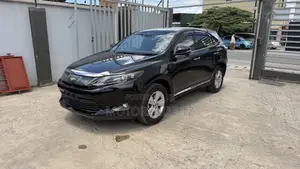 Toyota Harrier 2.0 2016 Black