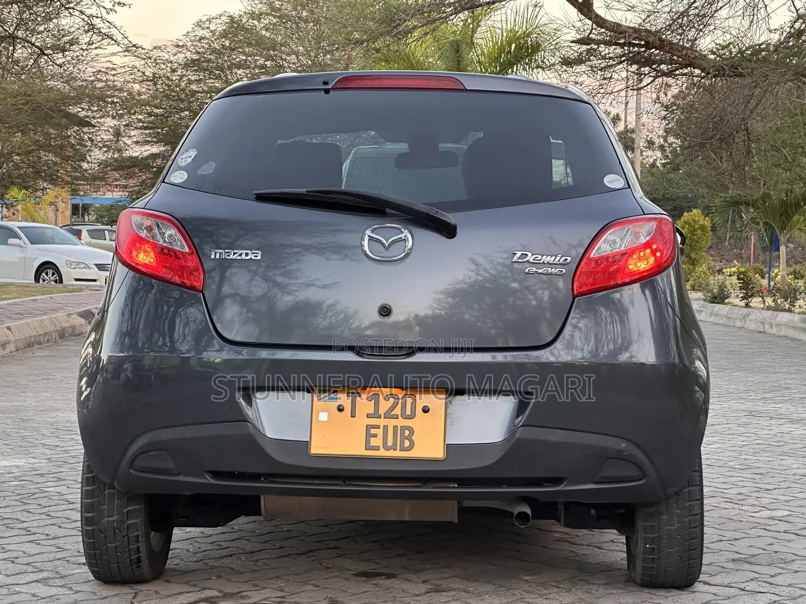 Mazda Demio 2009 Gray