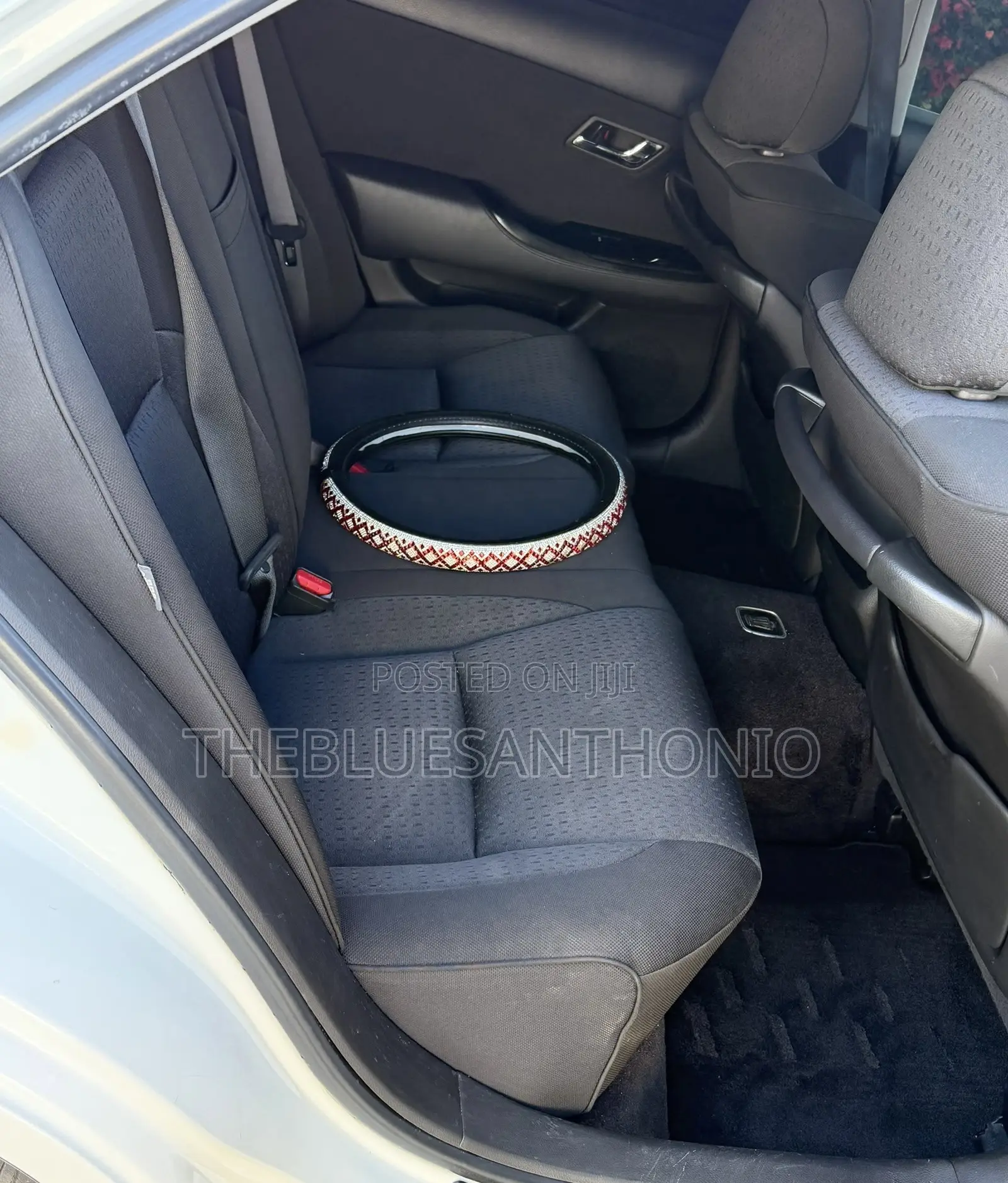 Toyota Crown 2009 White