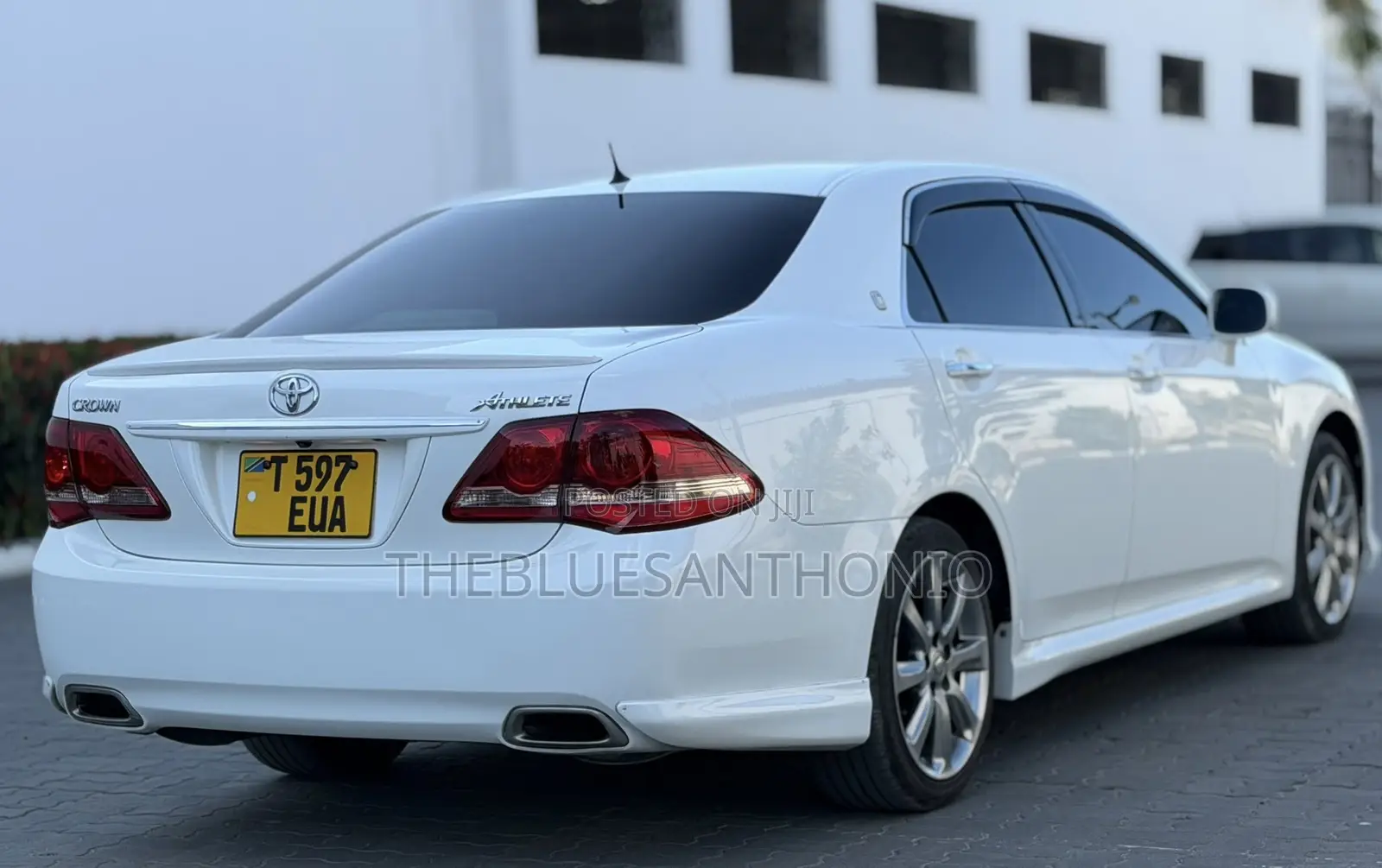 Toyota Crown 2009 White