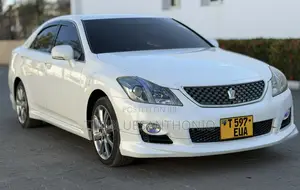 Toyota Crown 2009 White