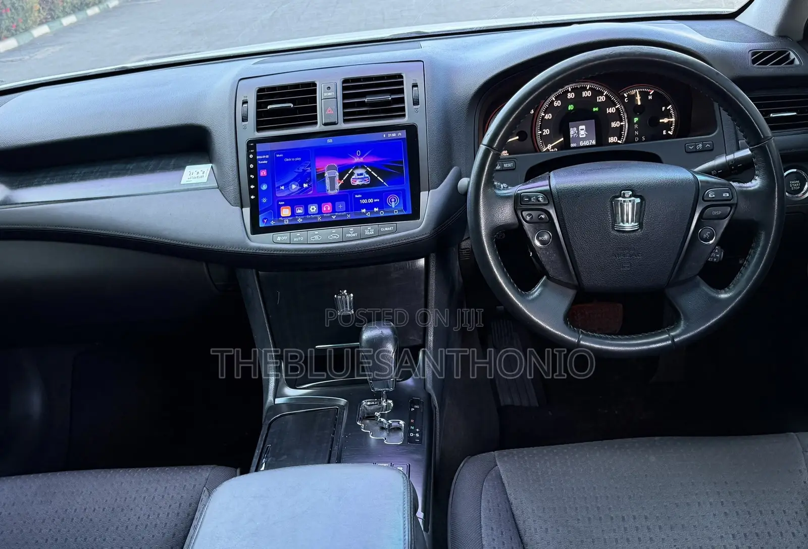 Toyota Crown 2009 White