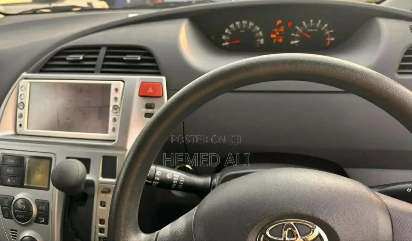 Toyota Ractis 2009 Brown
