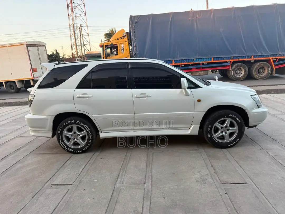 Toyota Harrier 2001 White