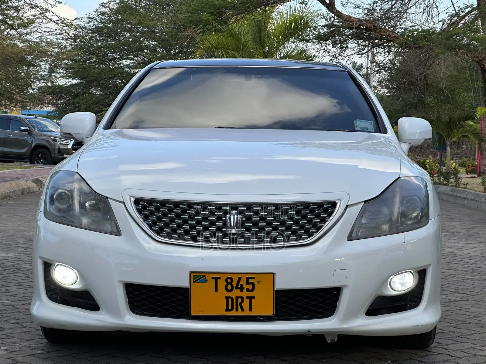 Toyota Crown 2009 White