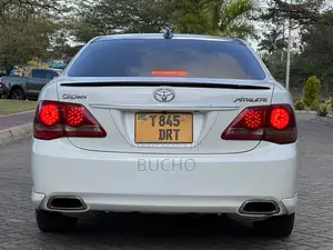 Toyota Crown 2009 White