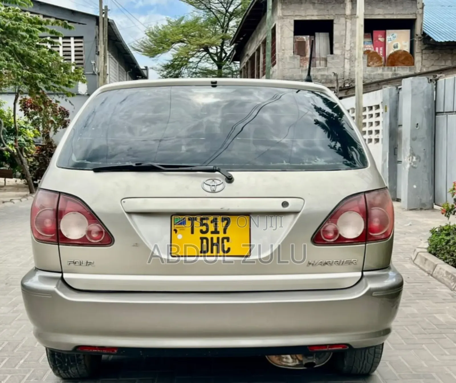 Toyota Harrier 2003 Gold