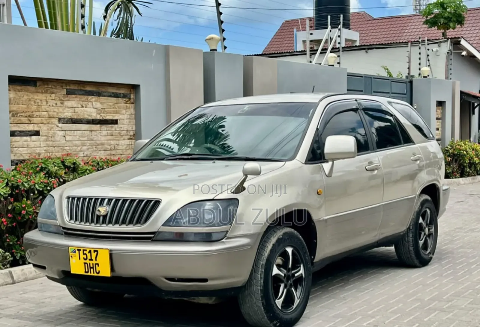 Toyota Harrier 2003 Gold