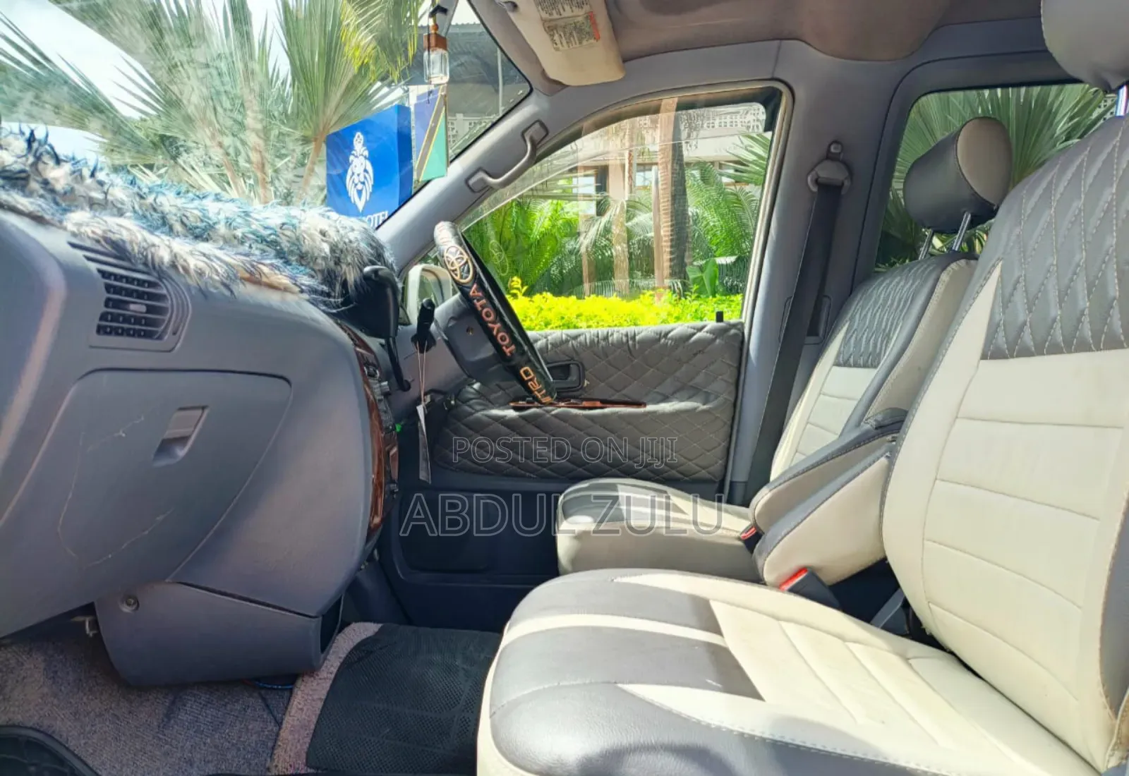 Toyota Noah 2003 White