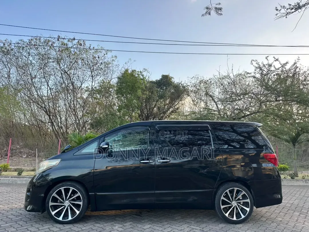 Toyota Alphard 2010 Black