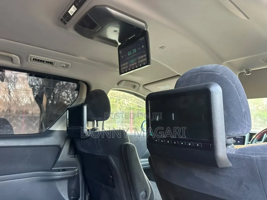 Toyota Alphard 2010 Black