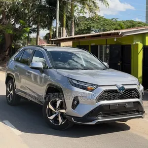 Toyota RAV4 Limited AWD 2023 Silver