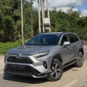 Toyota RAV4 Limited AWD 2023 Silver