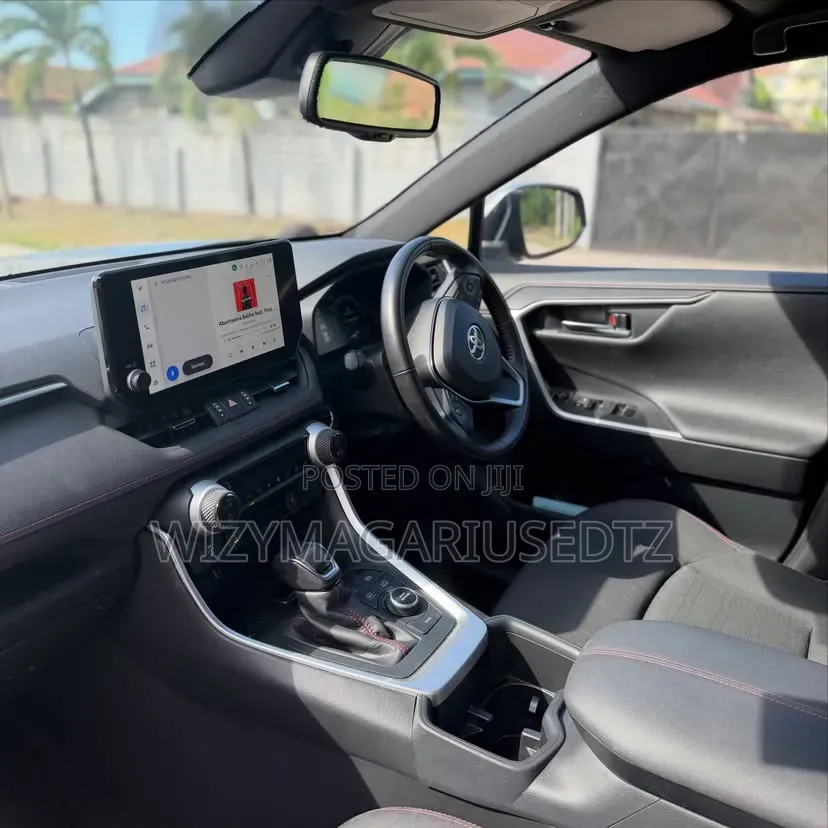 Toyota RAV4 Limited AWD 2023 Silver