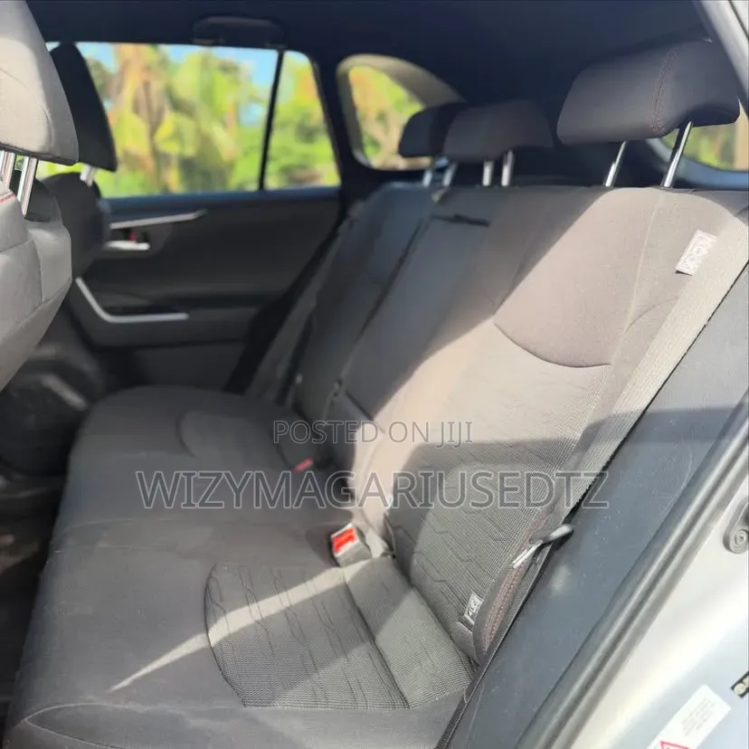 Toyota RAV4 Limited AWD 2023 Silver
