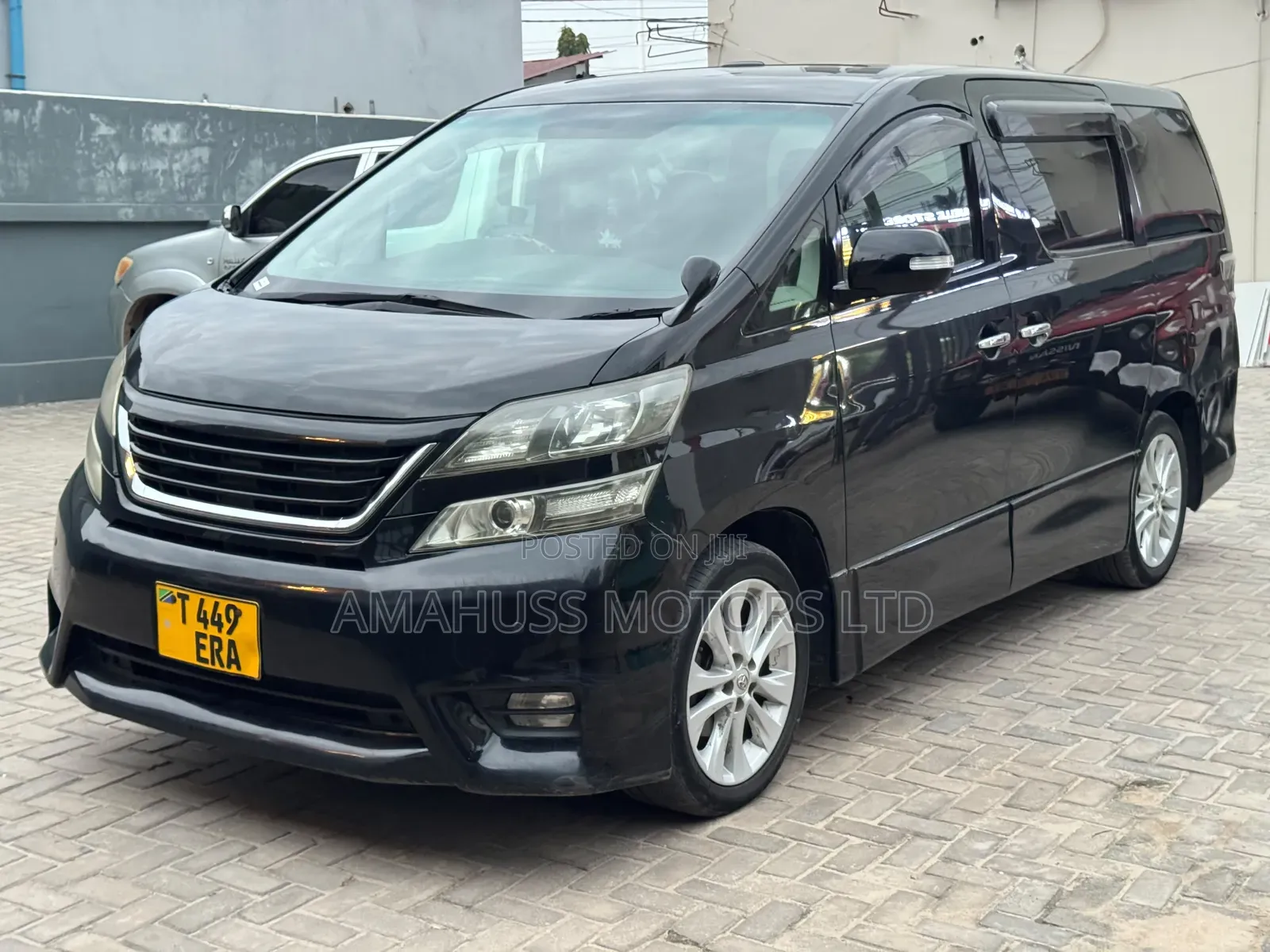 Toyota Velfire for Hire
