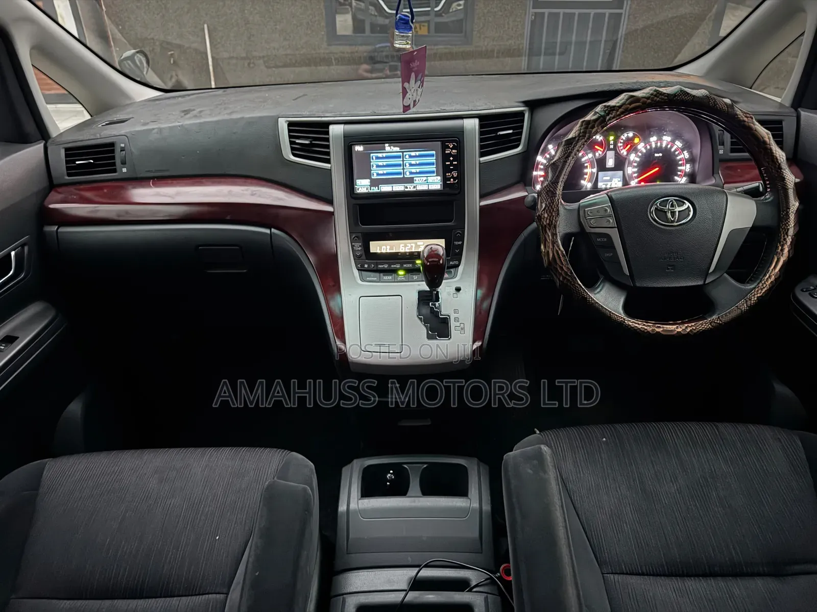 Toyota Velfire for Hire