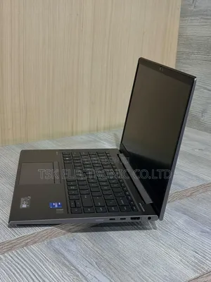 Laptop HP ZBook Firefly G8 16GB Intel Core i7 SSD 256GB