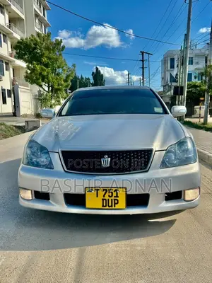 Toyota Crown 2005 Silver