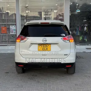 Nissan X-Trail 2014 White