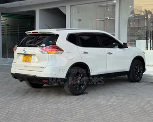 Nissan X-Trail 2014 White