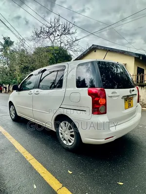 Toyota Raum 1.5 AWD 2007 White