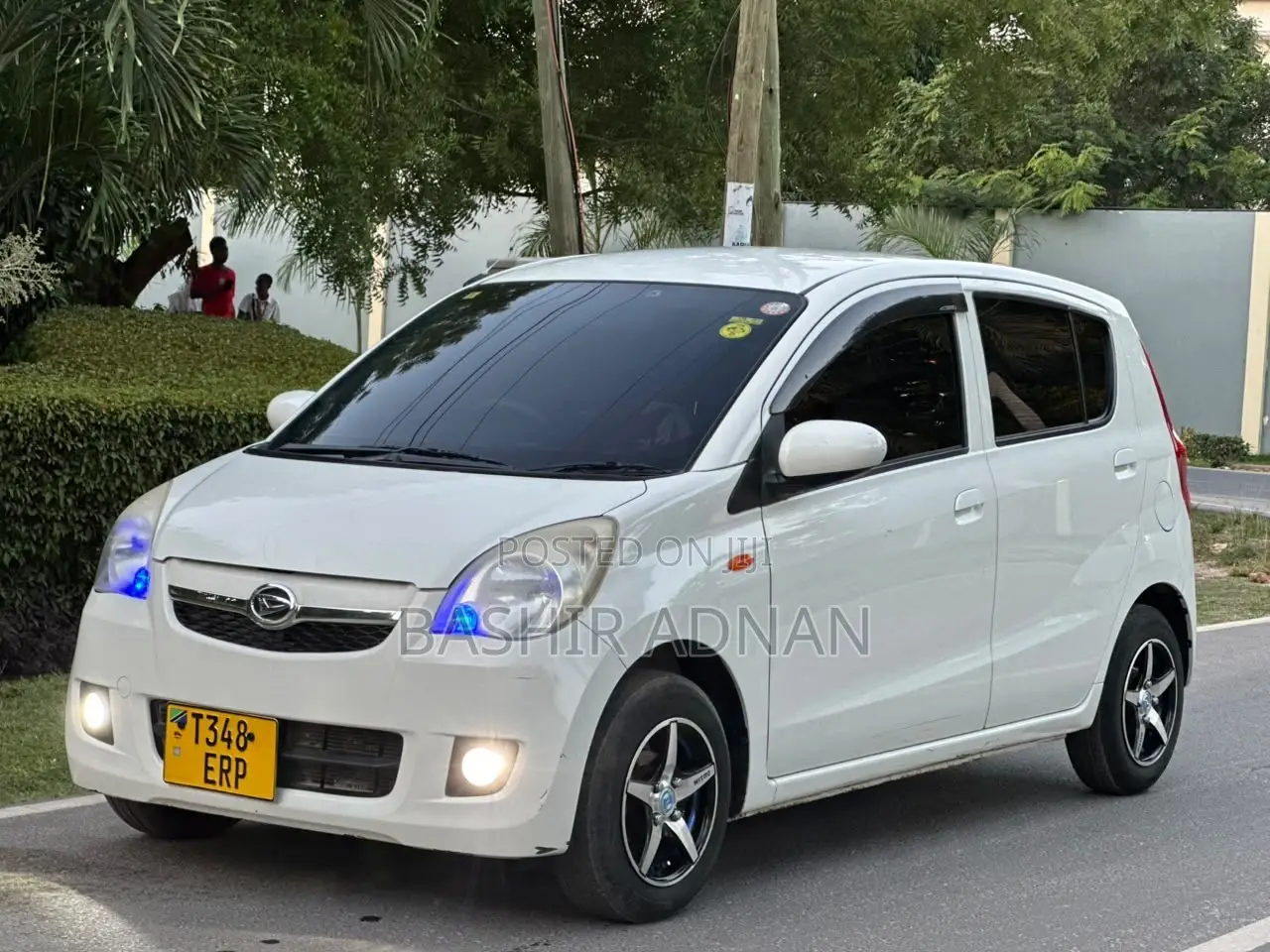 Daihatsu Mira 2012 White
