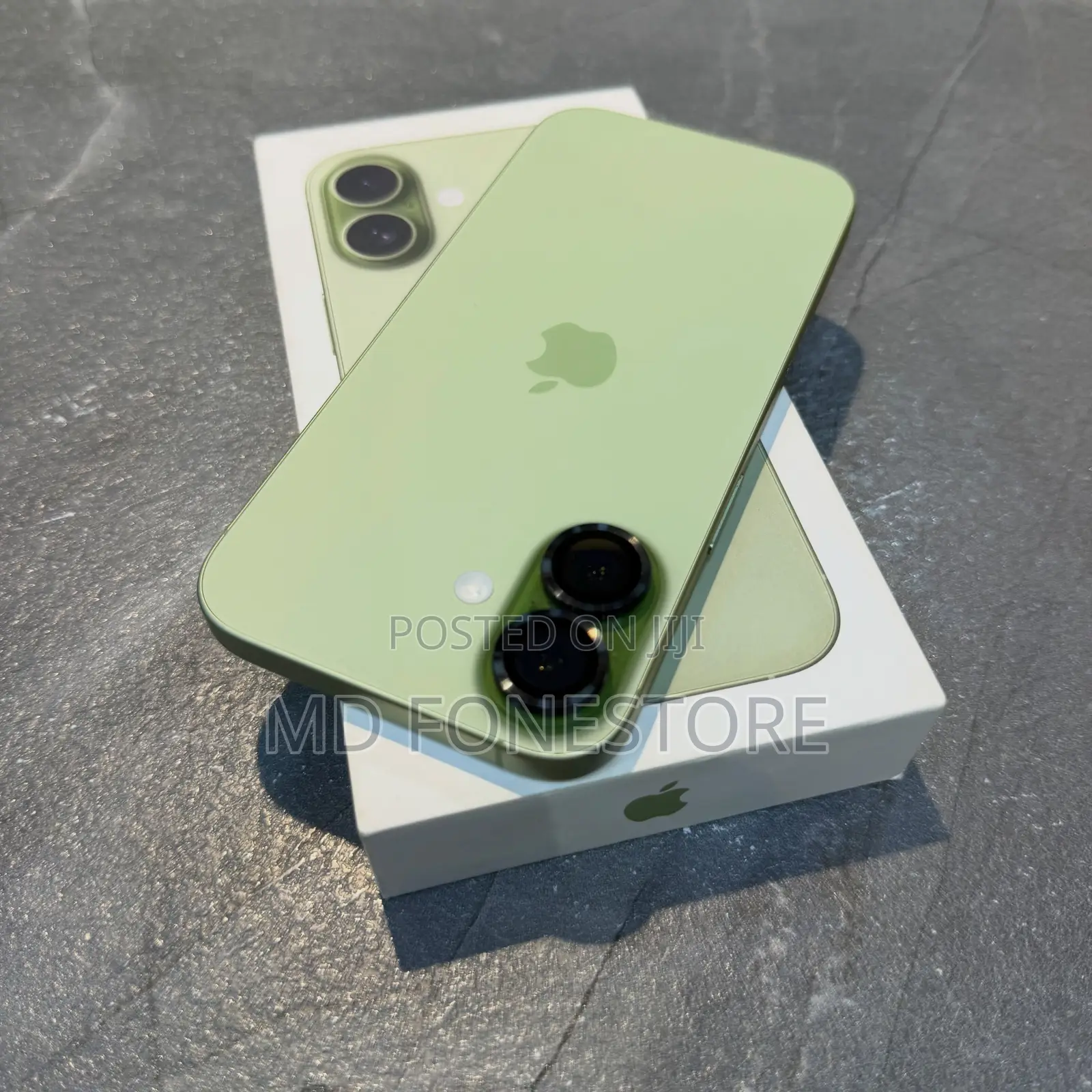 New Apple iPhone 17 256 GB Green
