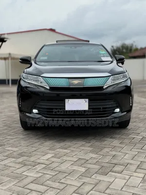 Toyota Harrier 2.0 2017 Matt Black