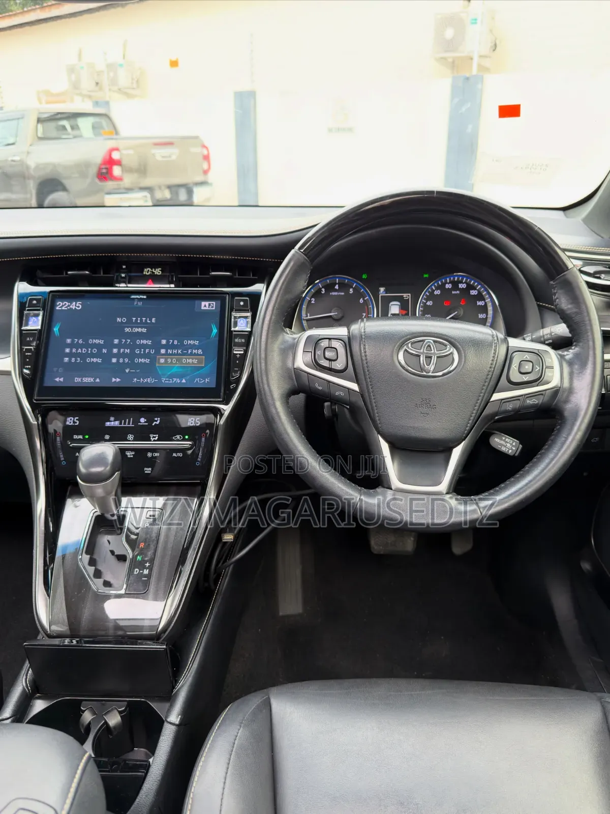Toyota Harrier 2.0 2017 Matt Black